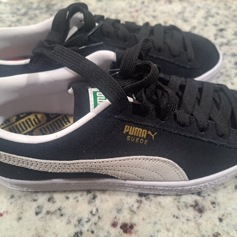 Puma Suede Black Sneakers